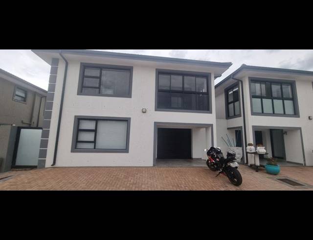 3 BEDROOM HOUSE FOR SALE IN DANA BAY